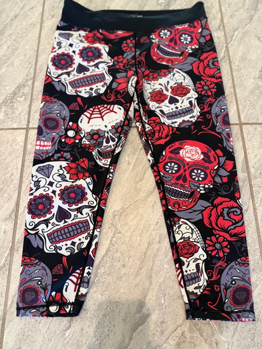 Constantly Varied Gear Sugar Skulls Capri Leggings, Size XL